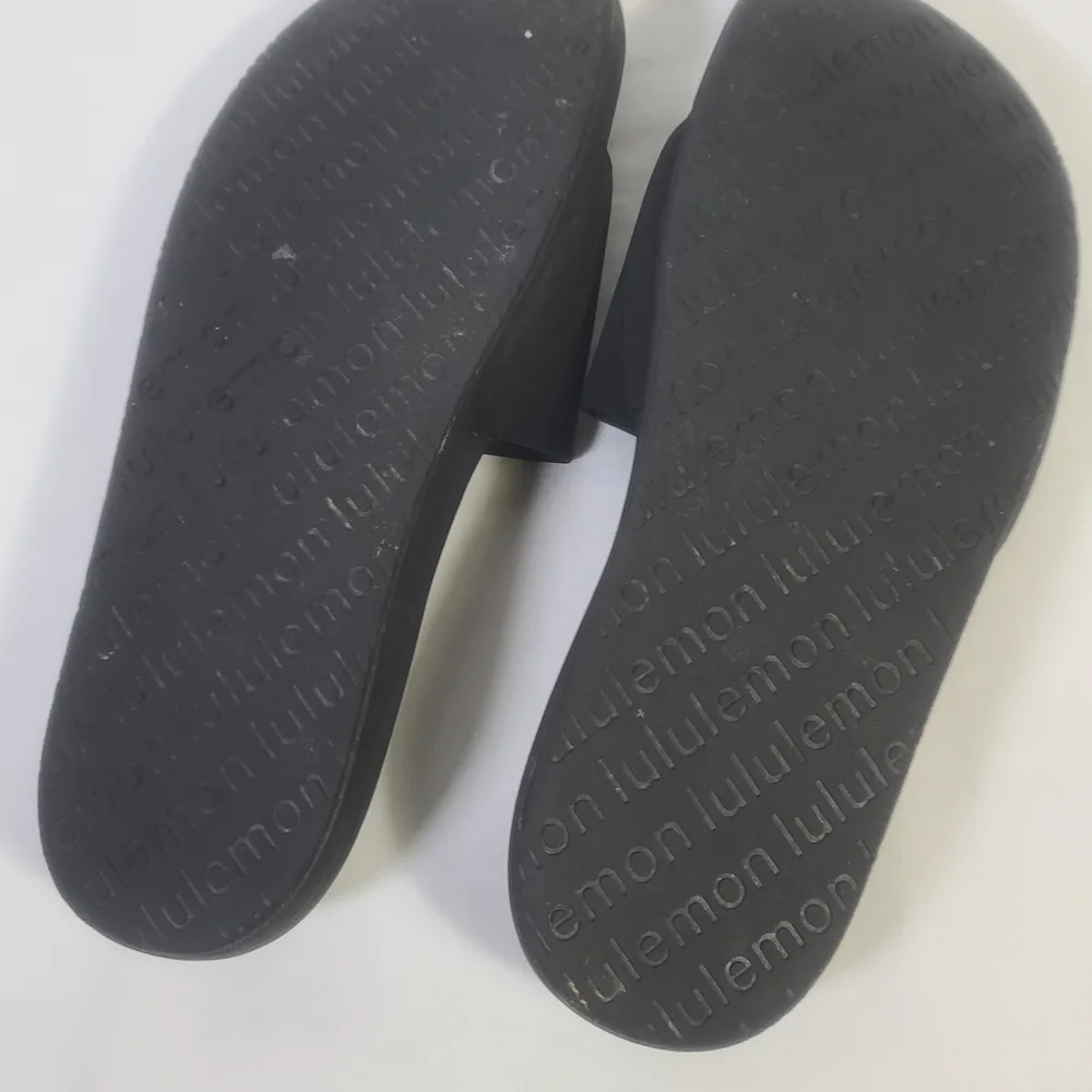 lululemon athletica Black Slide Sandals Size 11 - Picture 14 of 14